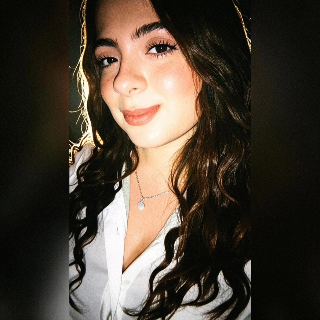 Salma J., Beauty creator from Mexico