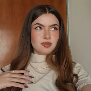 Michelle Avila, Beauty creator from Colombia
