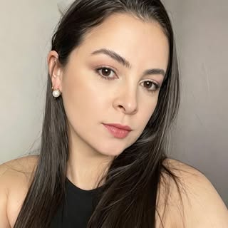 Caridad B., UGC creator in Chile