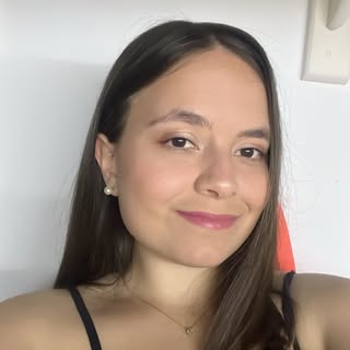 Lucía P., Lifestyle creator from Uruguay