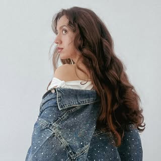 Mishelle V., UGC creator in Ecuador