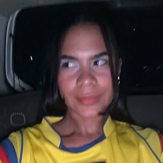 Paula L., Health & Beauty creator from Colombia