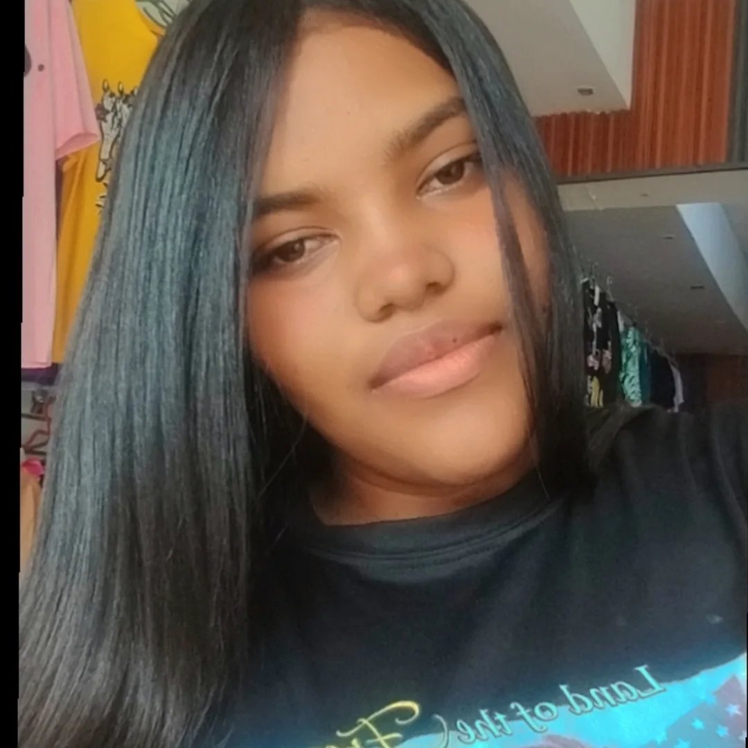 Eberly V., creadora de Moda de Dominican Republic