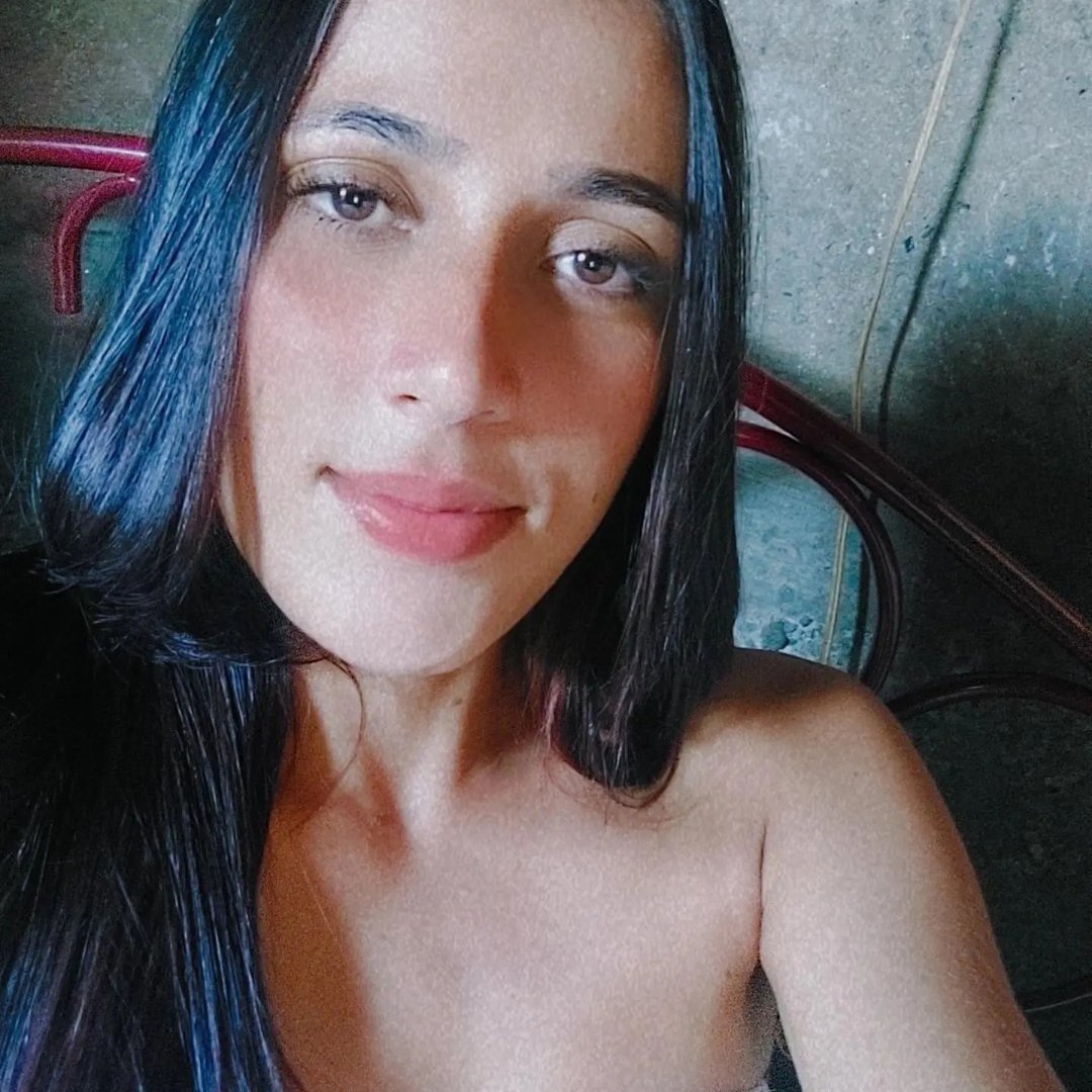 Sara G., Health & Beauty creator from Brazil