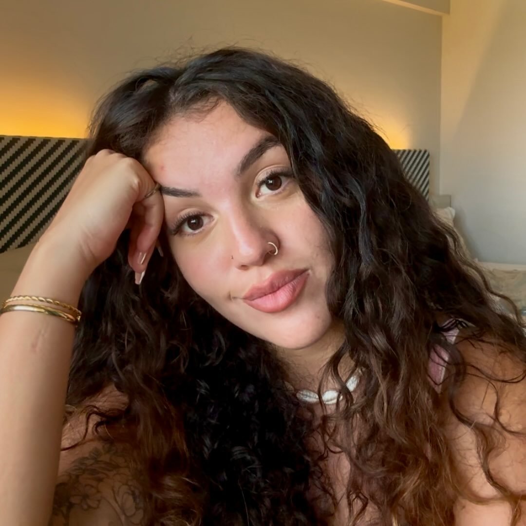 Milena O., Beauty creator from Brazil