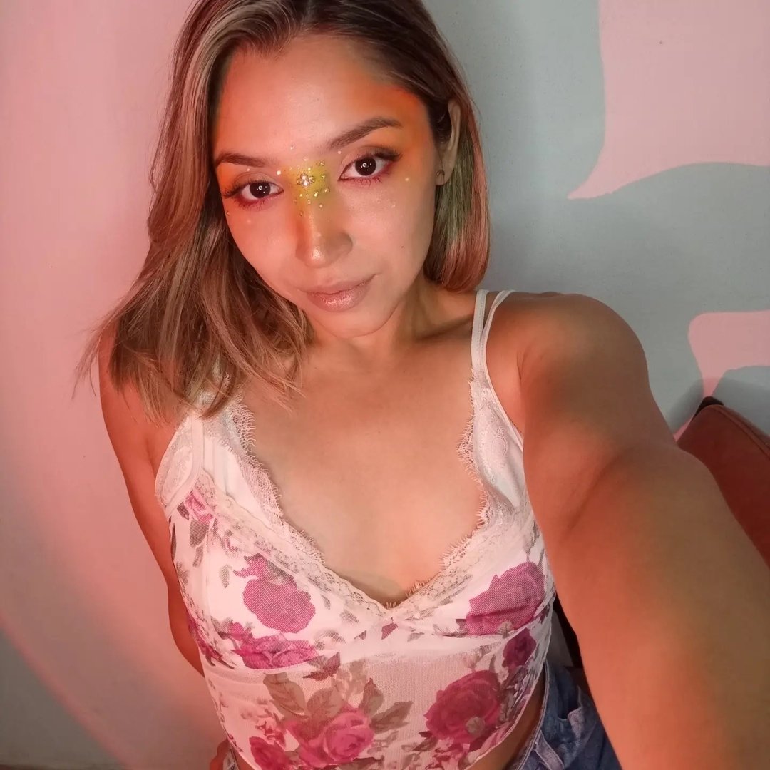 Daniela Ceballos, Beauty creator from Argentina