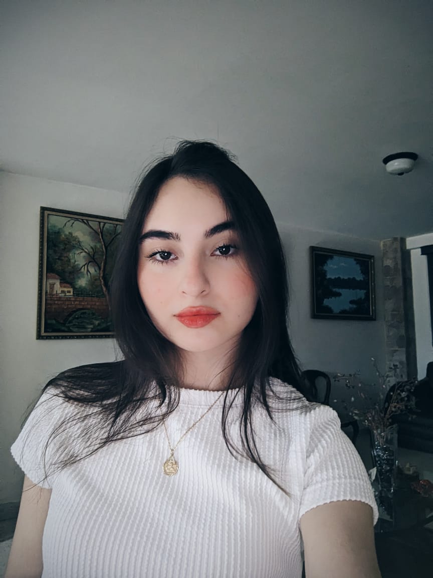 Andrea M., UGC creator in Colombia