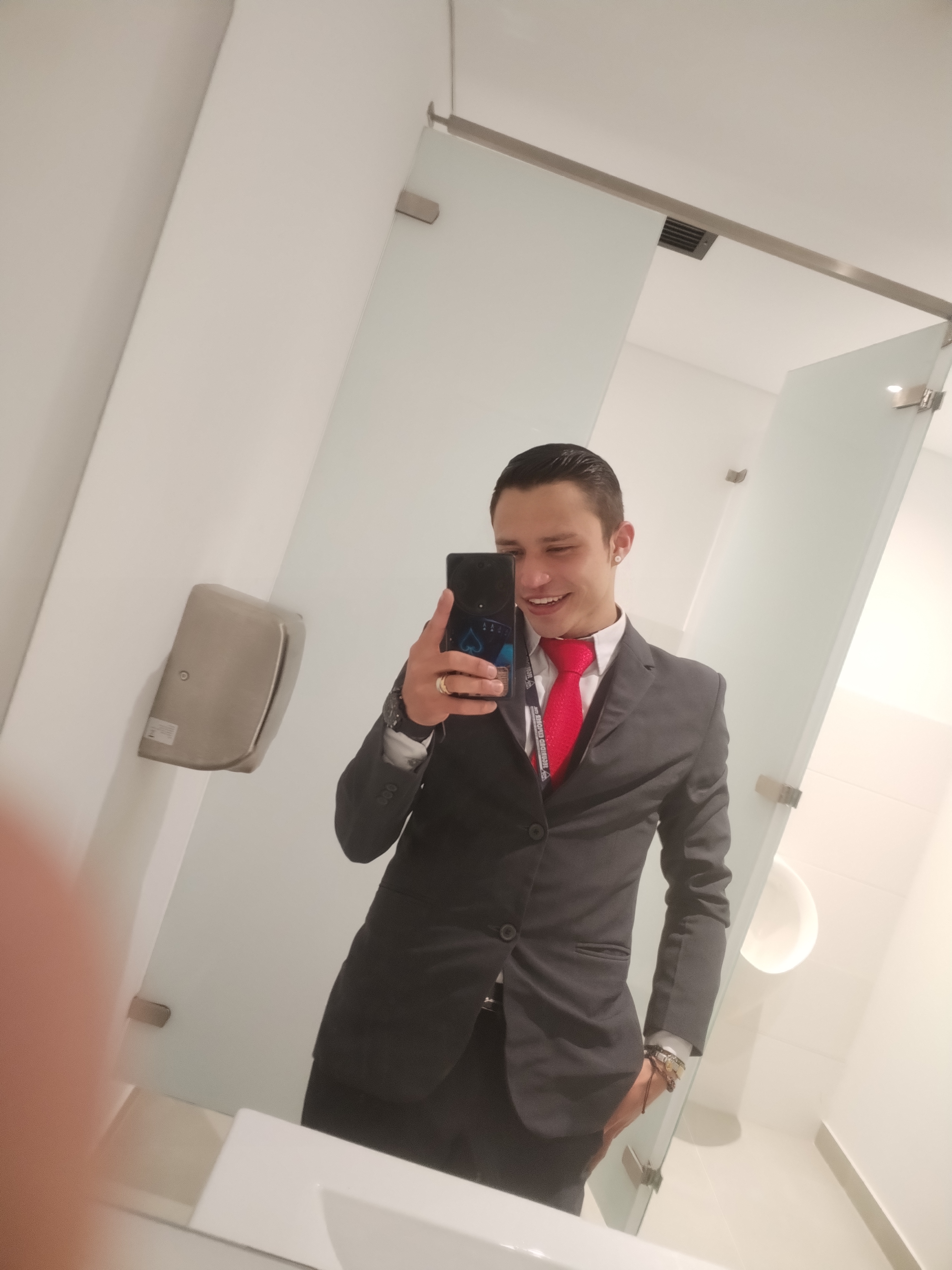 Wilmer L. — affiliateInfluencer for Fitness — photo 1