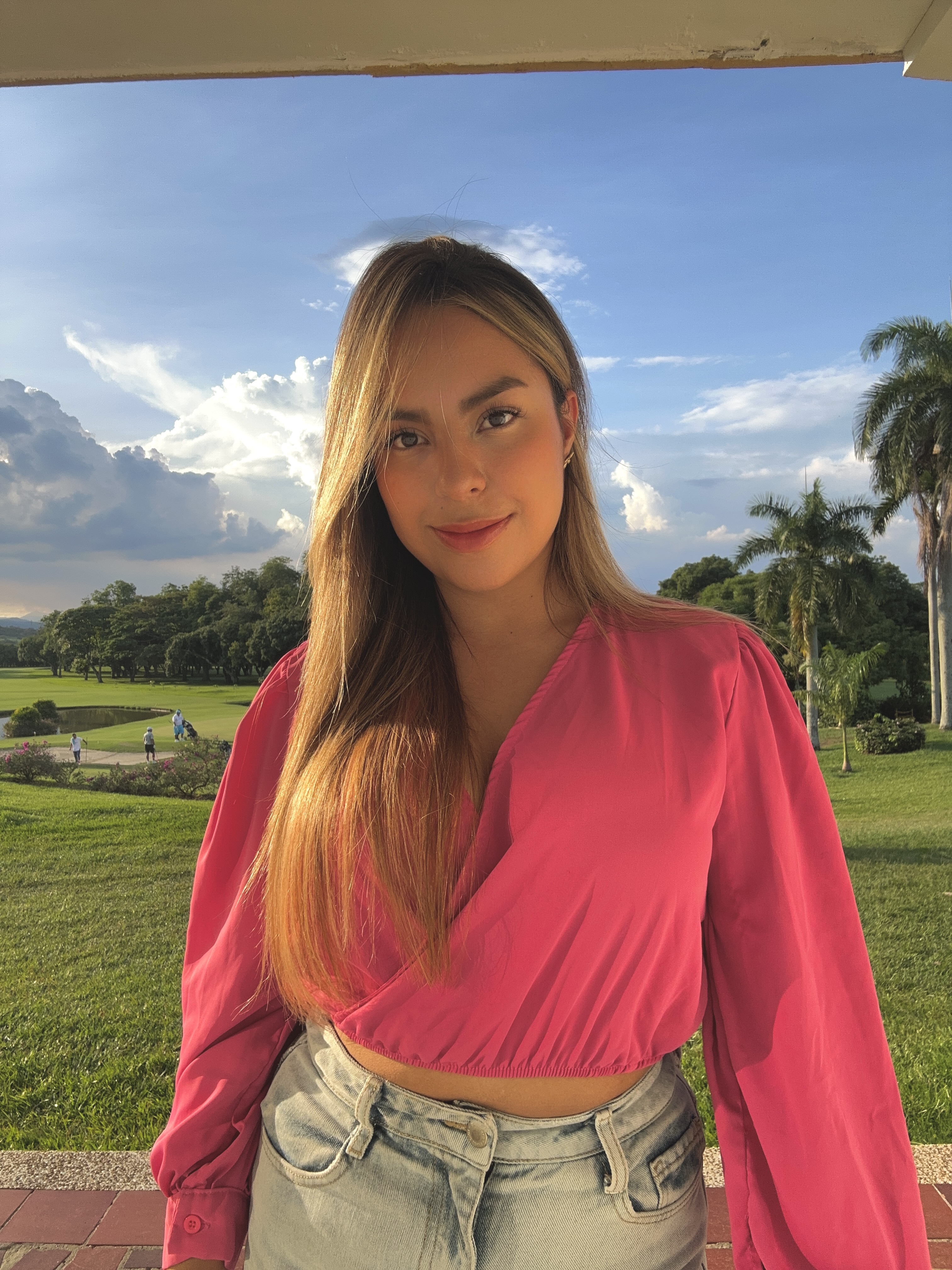 Angie L. — UGC Creator in Colombia — Health & Beauty content — photo 2
