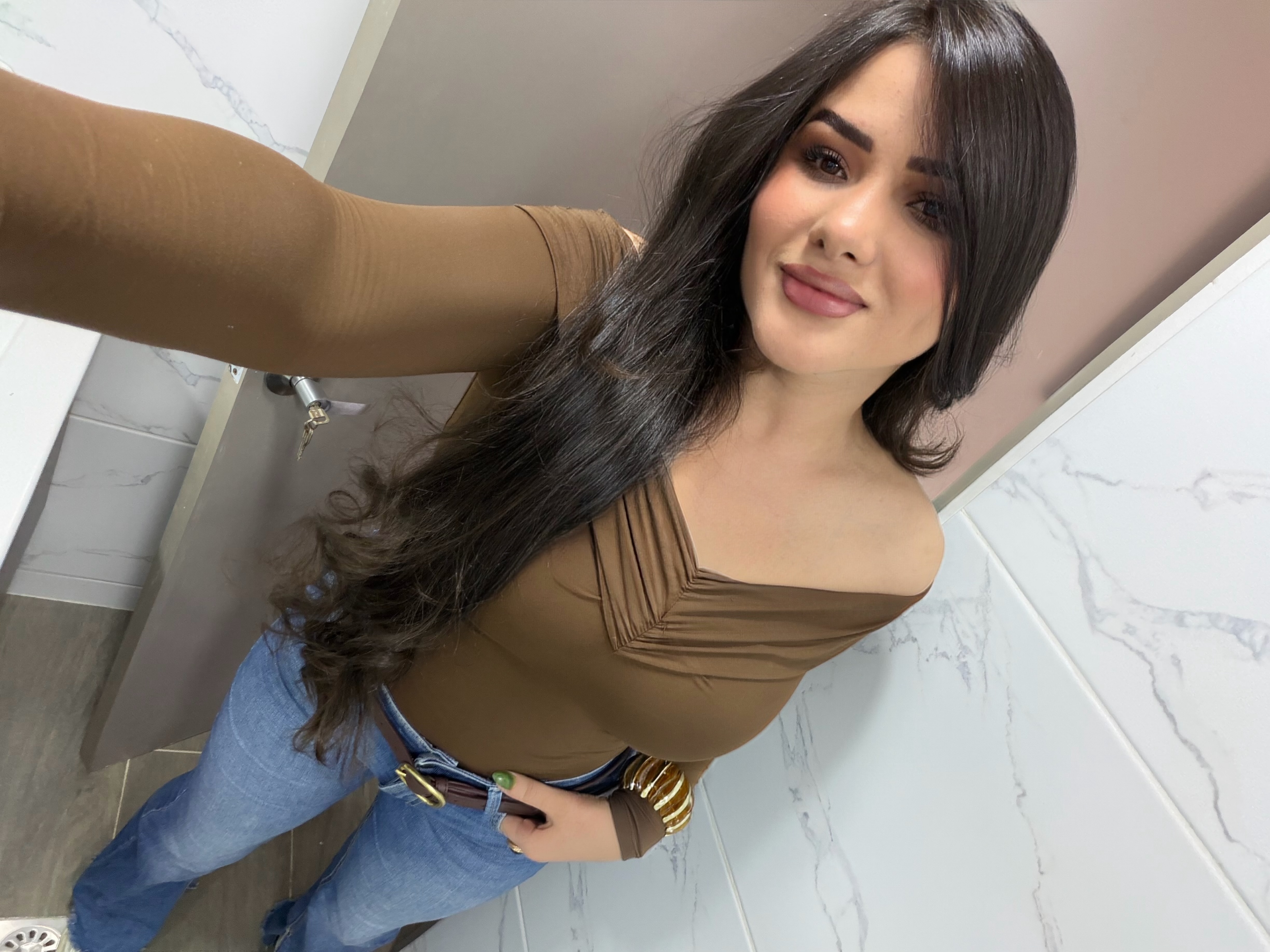 Alba M. — UGC Creator in Colombia — Beauty content — photo 1