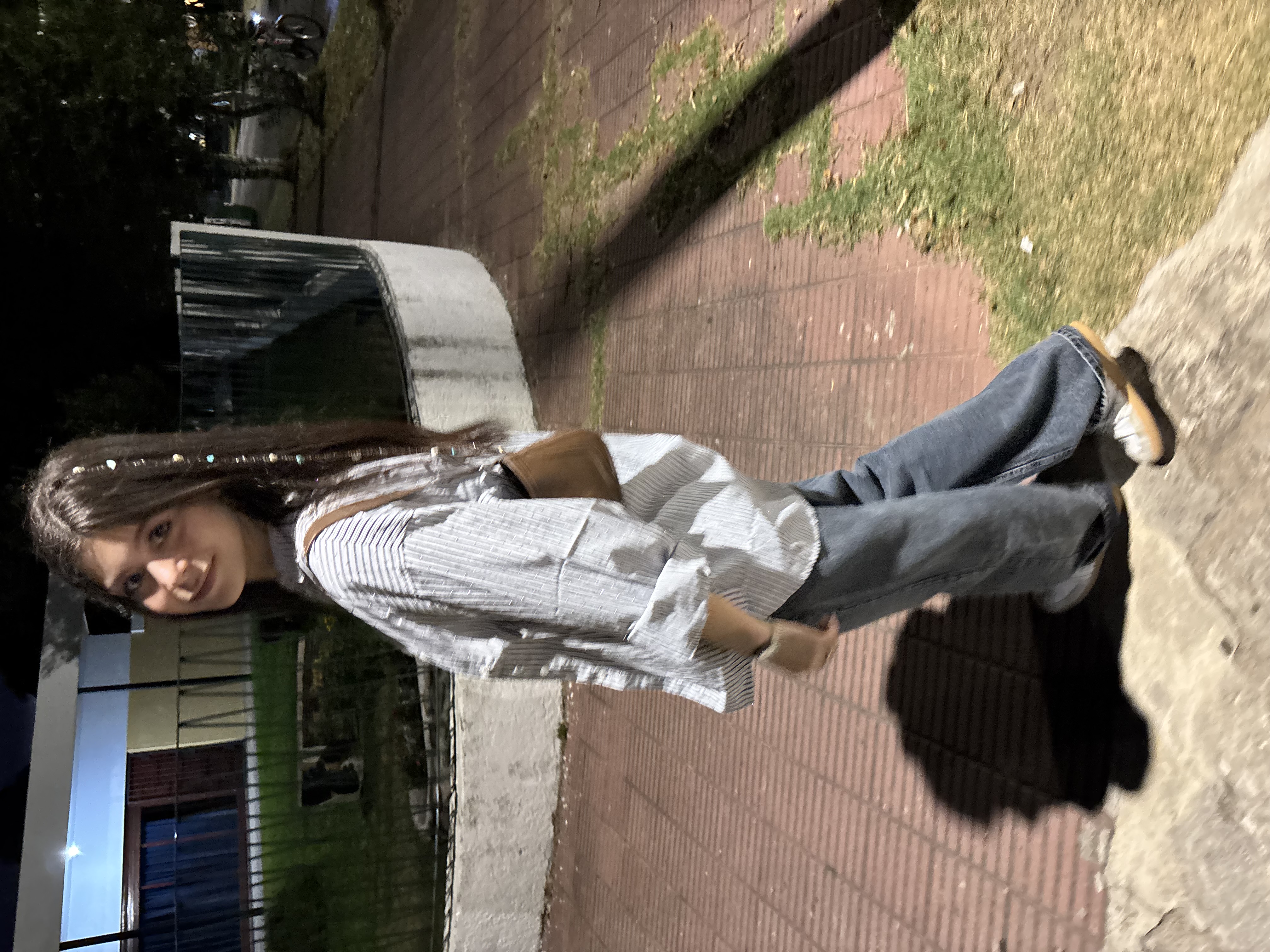 Camila B. — ugcCreator for Beauty — photo 3