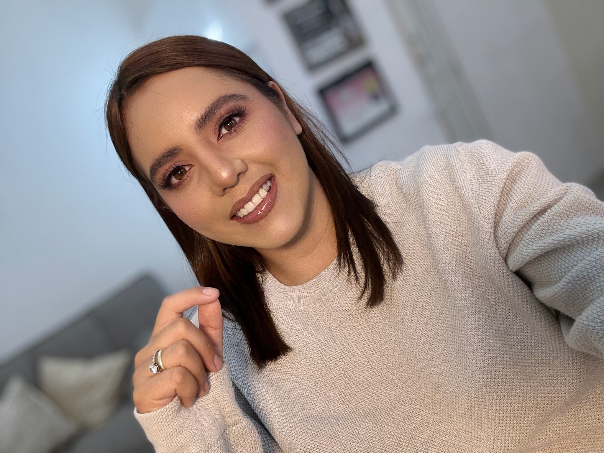 Kassandra V., Health & Beauty creator from Mexico