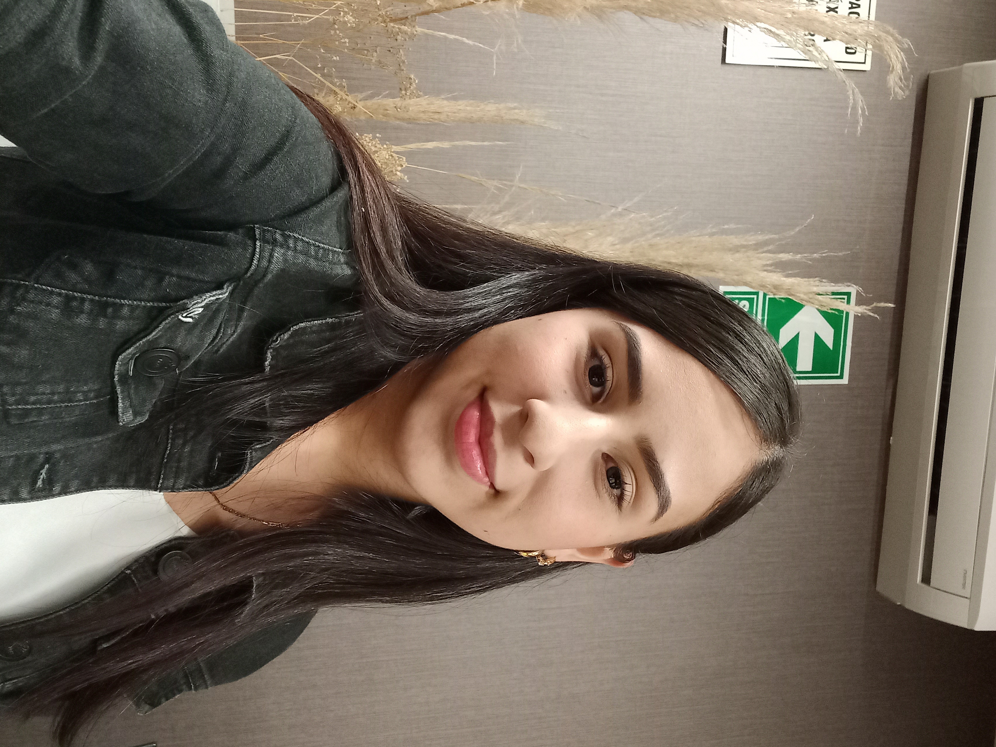 Valesca P. — UGC Creator in Peru — Beauty content — photo 2