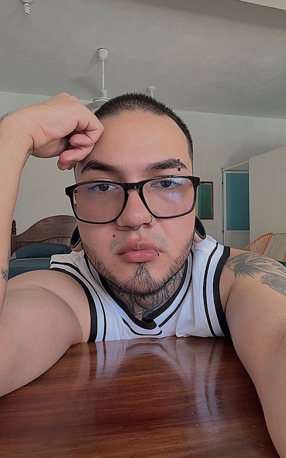 Cristian C. — UGC Creator in Mexico — Beauty content — photo 2