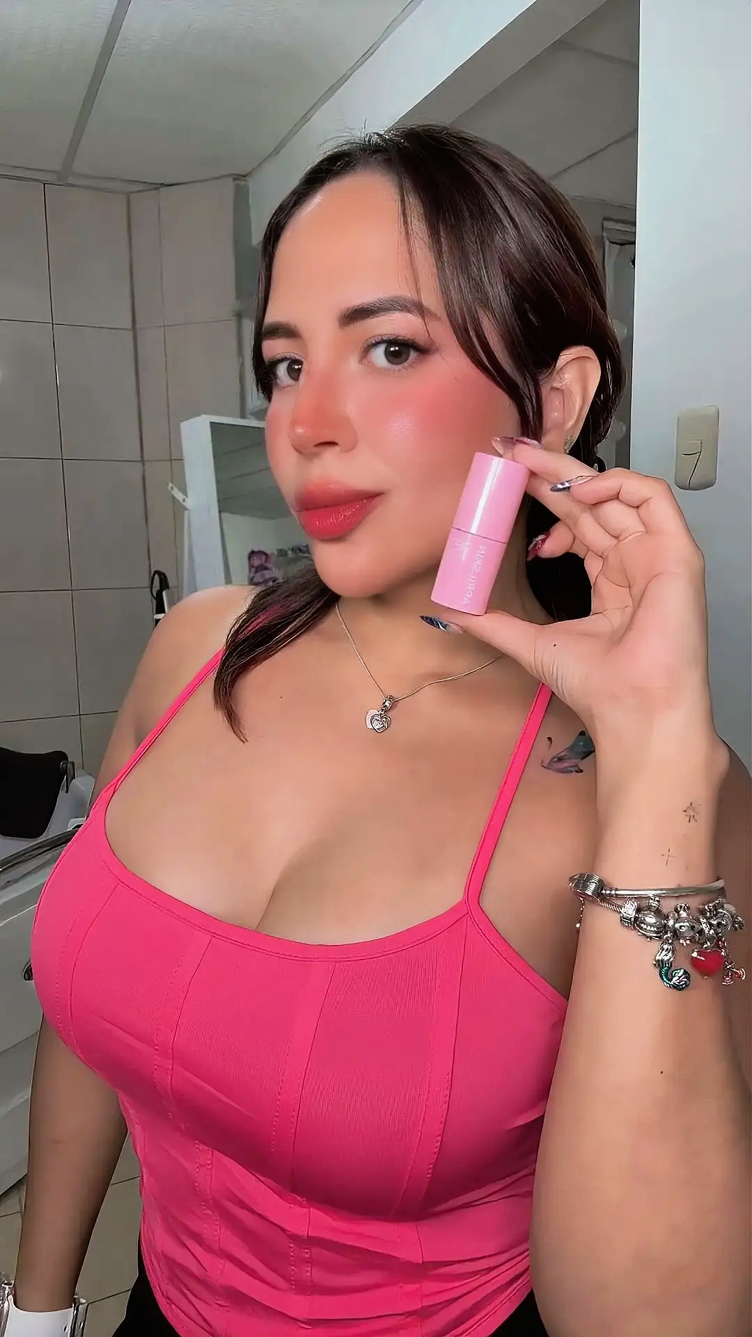 APRILSKIN | Lip Stain Beauty Photo