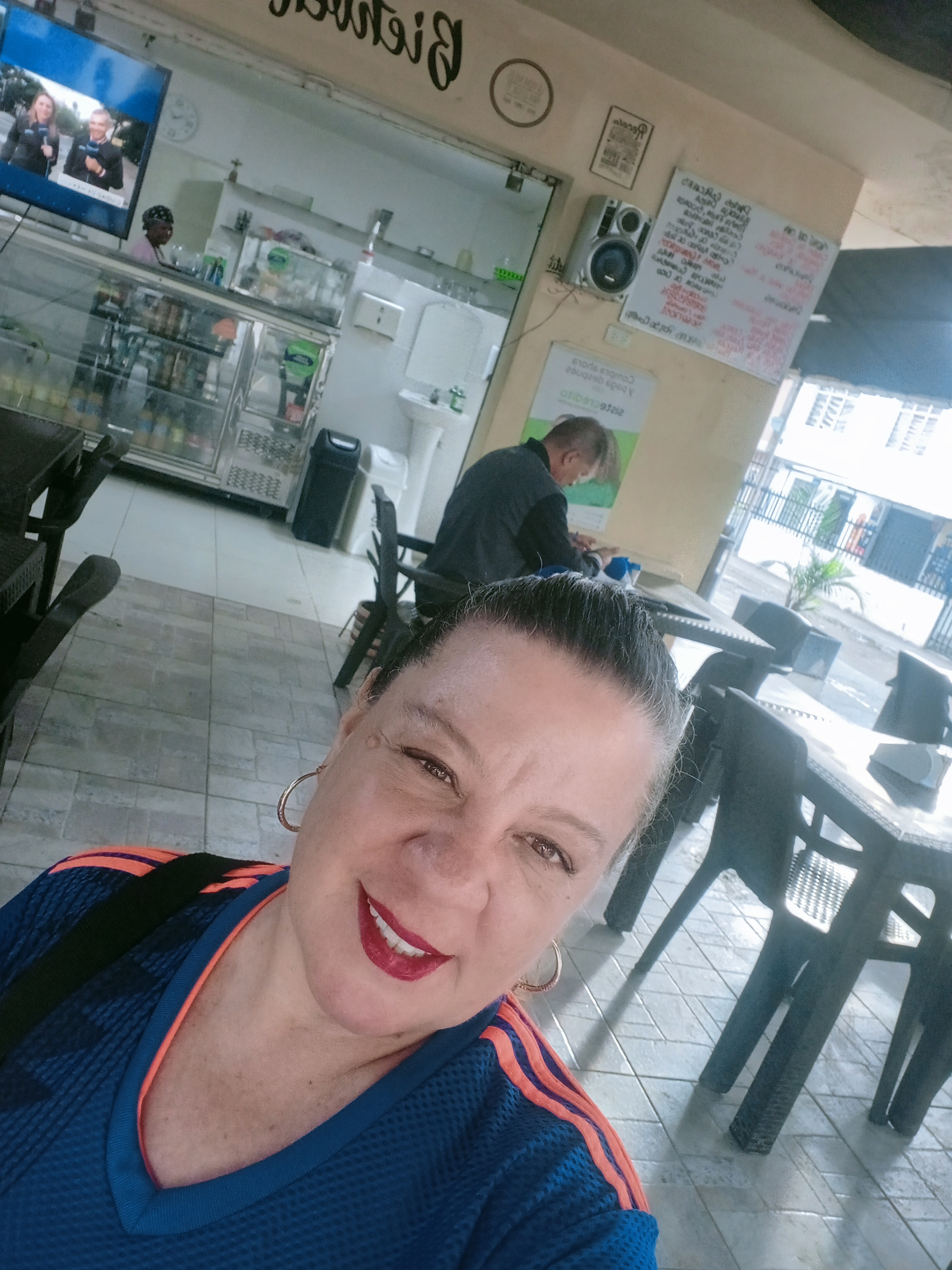 Gloria I. — UGC Creator in Colombia — Beauty content — photo 3