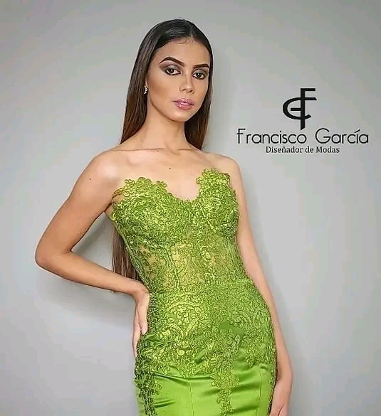 Dionela P. — Affiliate / Influencer for Beauty — photo 4