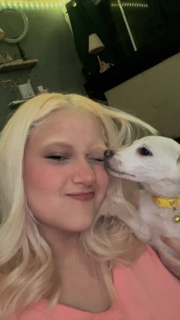 Victoria B. — UGC Creator for Pets — photo 1
