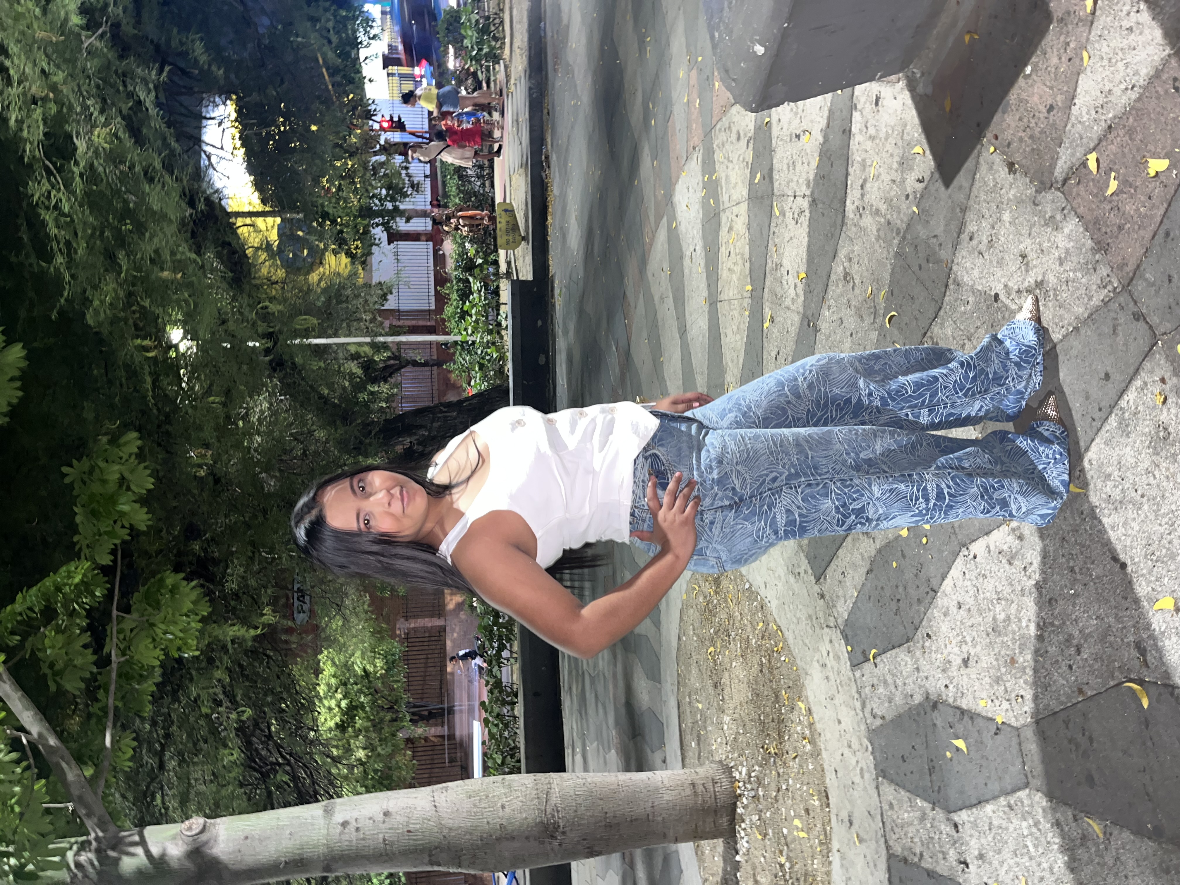 Eliana R. — ugcCreator for Beauty — photo 1