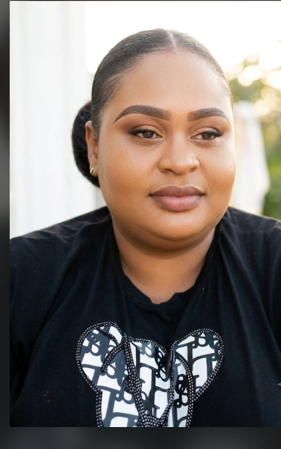 Elizabeth L. β UGC Creator in Dominican Republic β Beauty content β photo 2