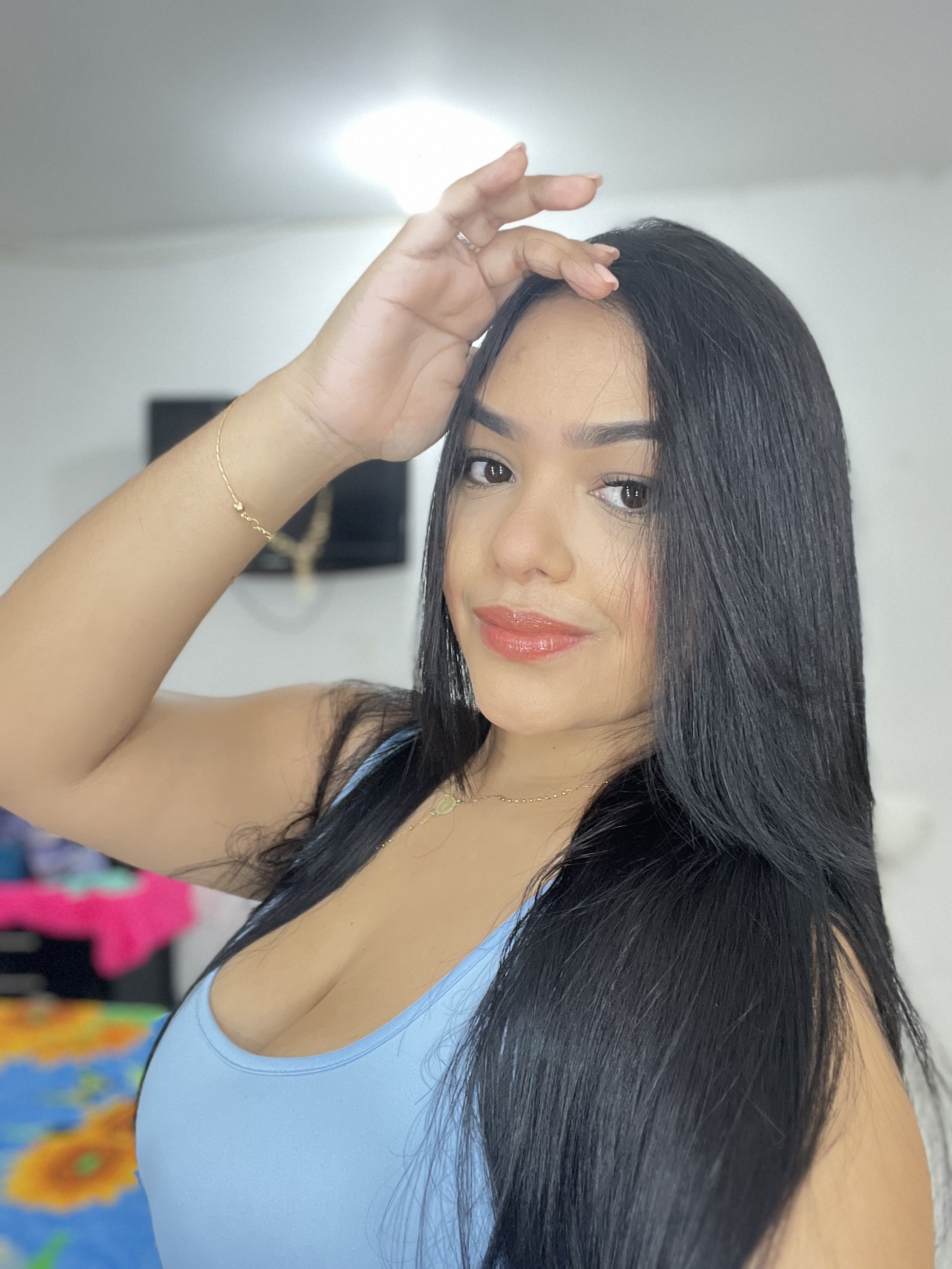 Laura M. — UGC Creator in colombia — Fashion & Apparel content — photo 2