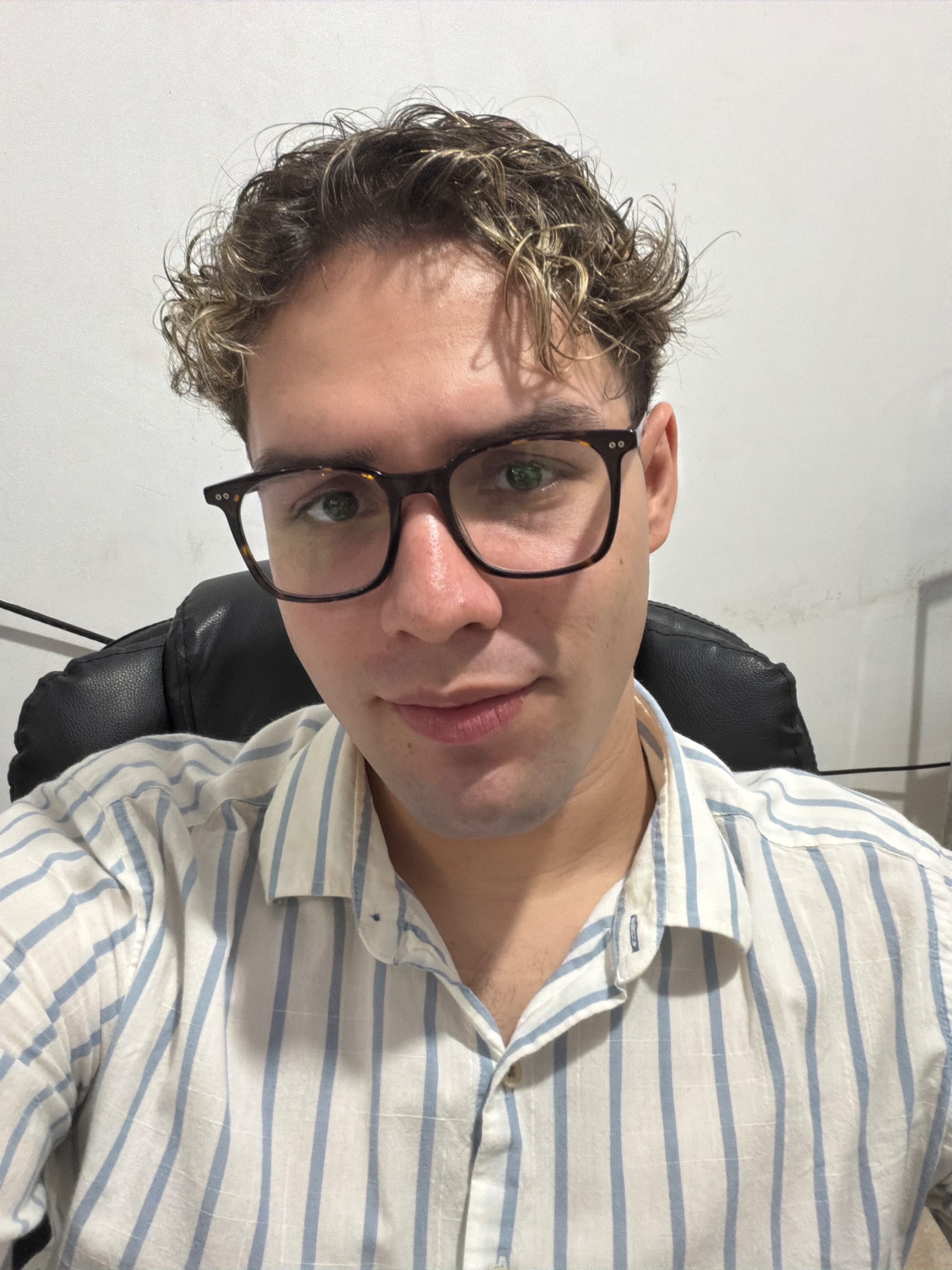 Giovanni V., UGC creator in Paraguay