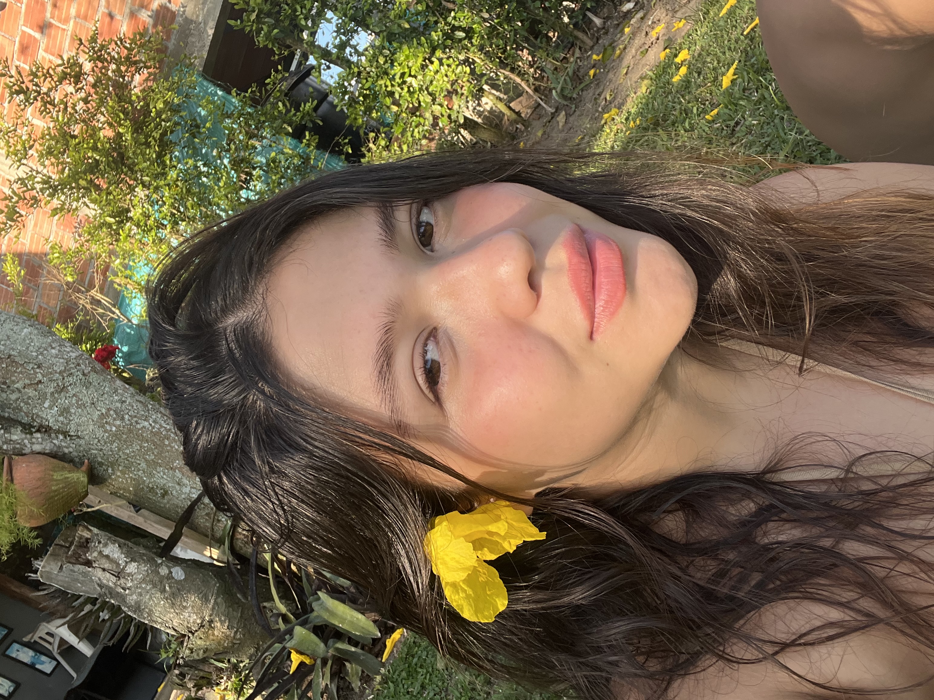 Mariana Y. — UGC Creator in Colombia — Beauty content — photo 1