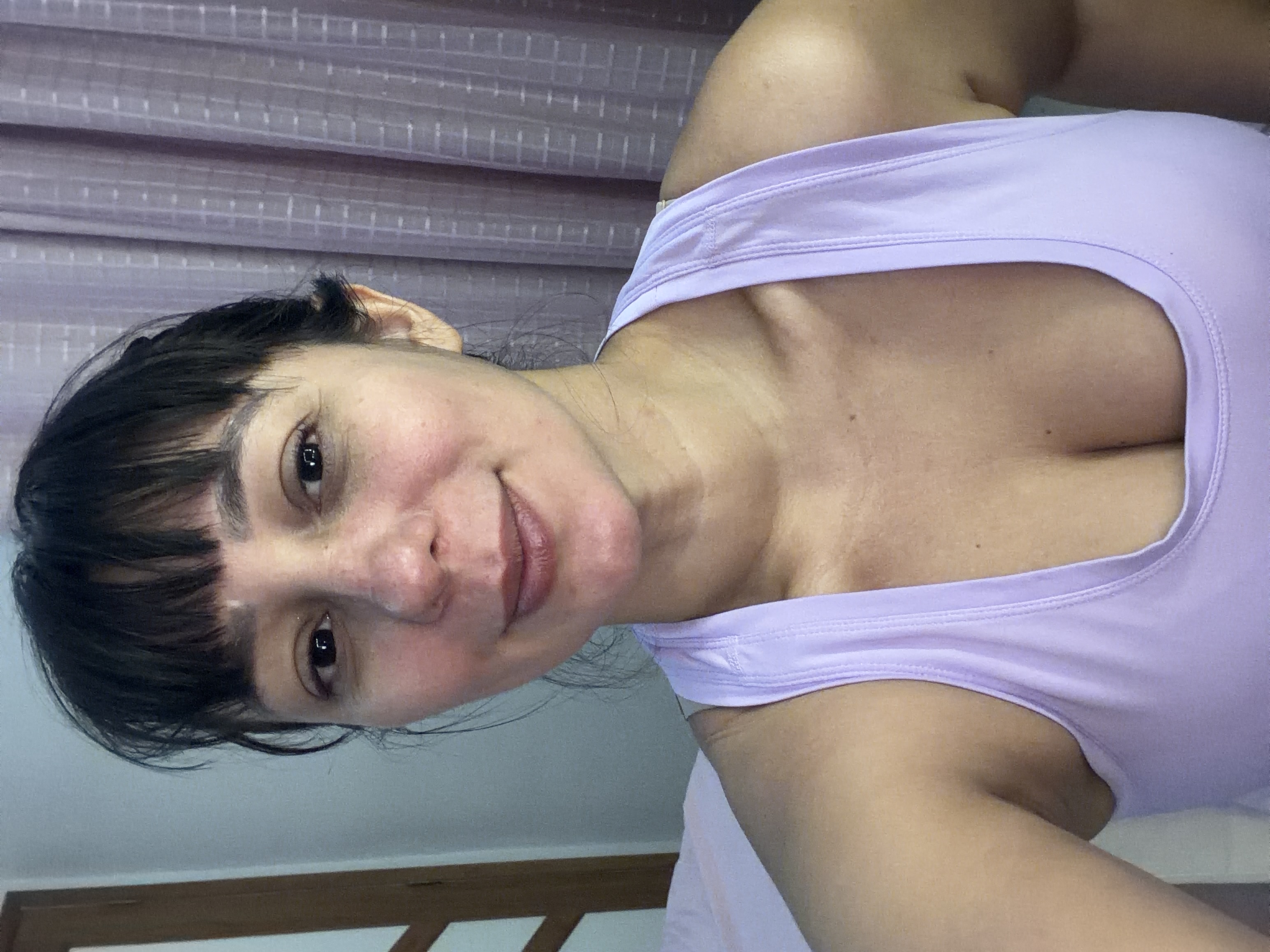 Jadiele B., Beauty creator from Brazil