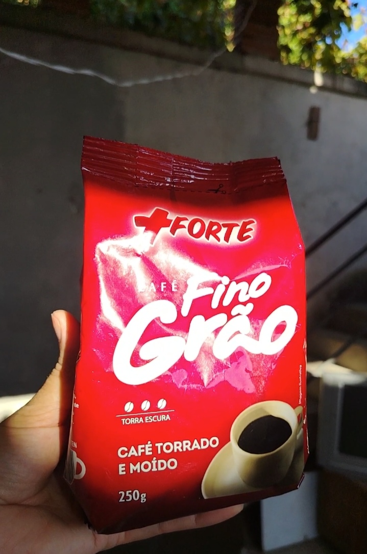 Emelys G. — UGC Creator in Brazil — Tech content — photo 3