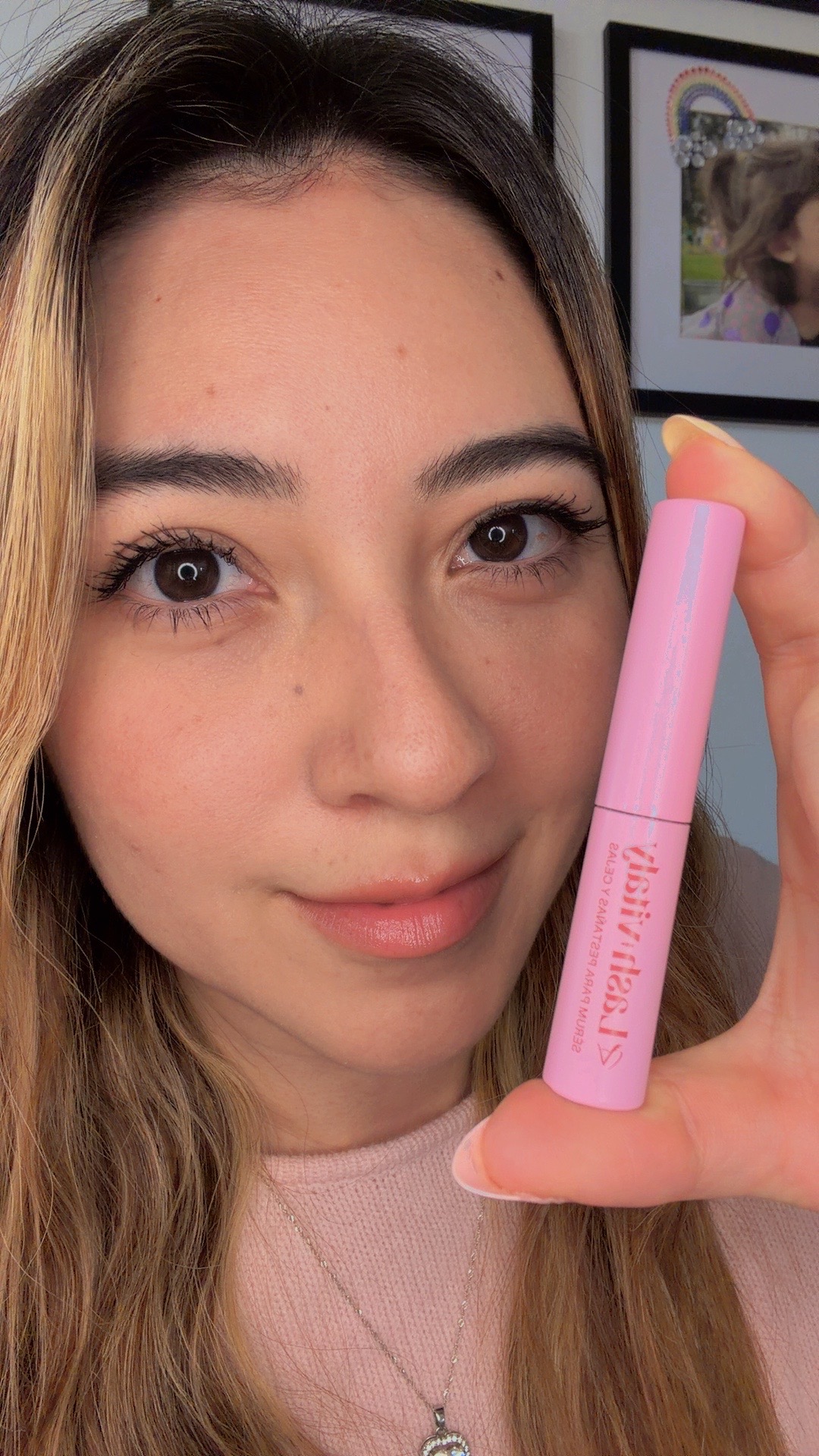 Nathaly V. — UGC Creator in Colombia — Beauty content — photo 1