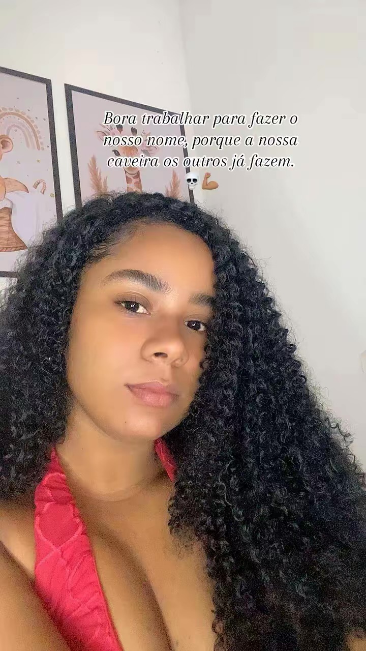 Elisandra D. — UGC Creator in Brazil — Tech content — photo 3