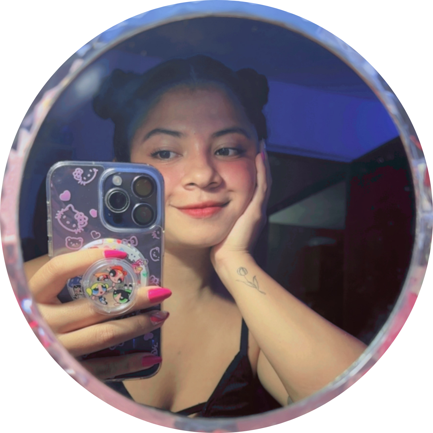 Ellie G., Health & Beauty creator from Guatemala