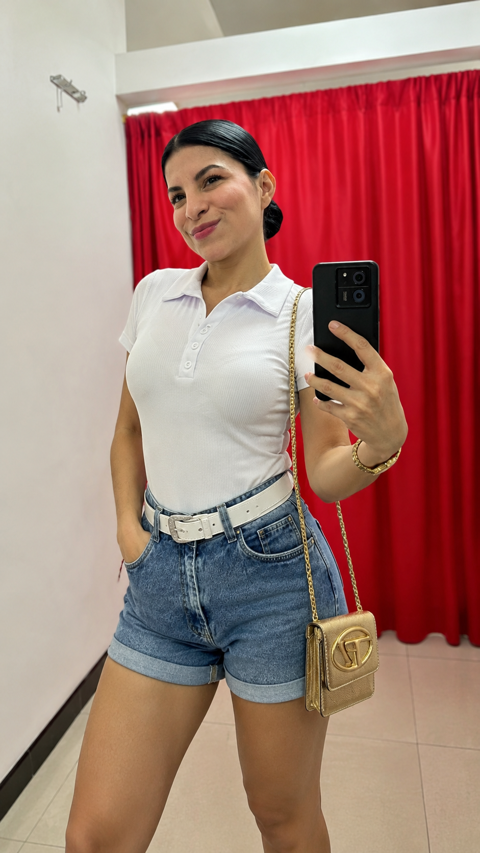Daniela C. — UGC Creator in Ecuador — Beauty content — photo 1