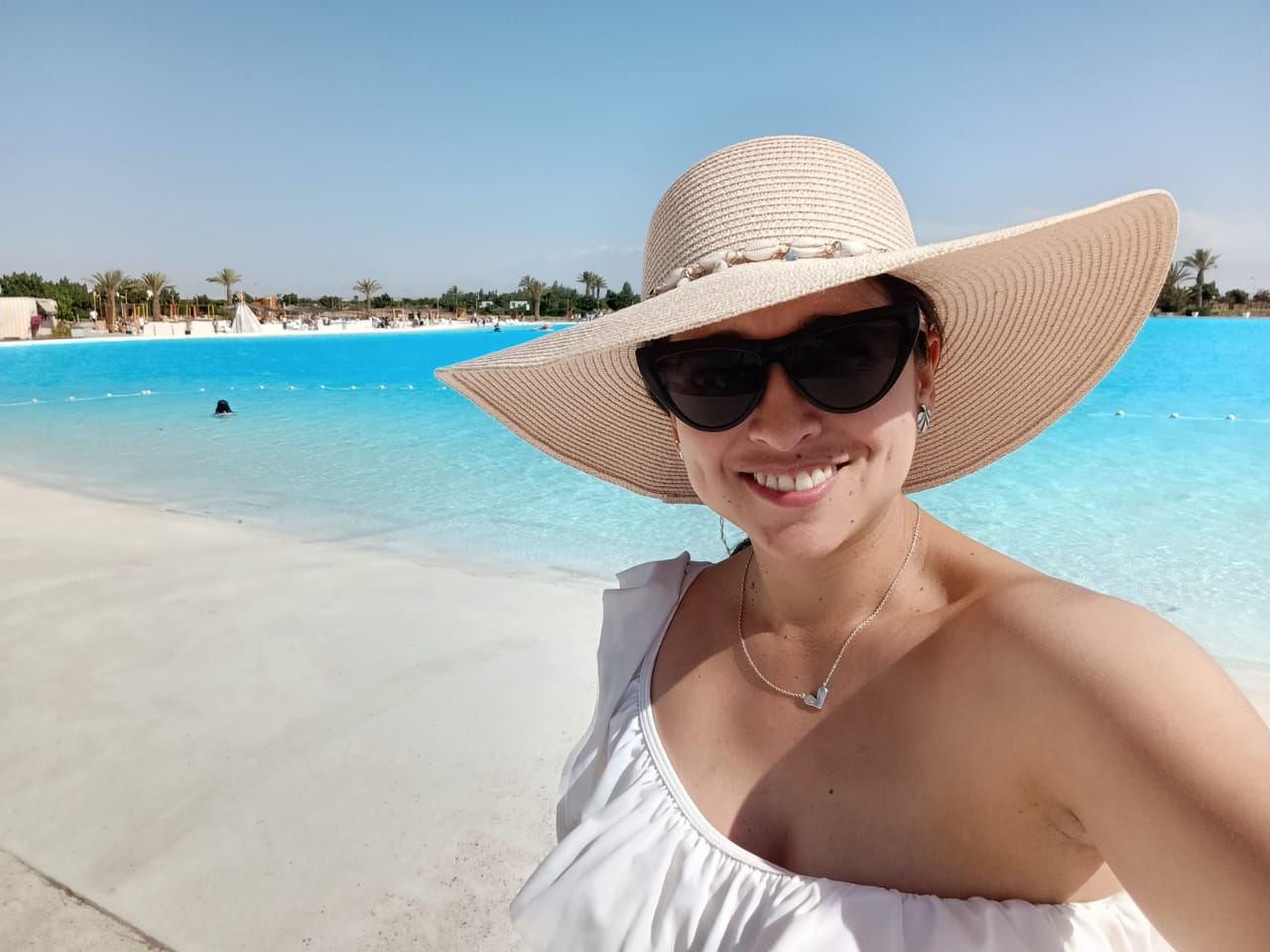 CARLA R. — Creadora de contenido UGC en Peru — contenido de Salud y Belleza — foto 1