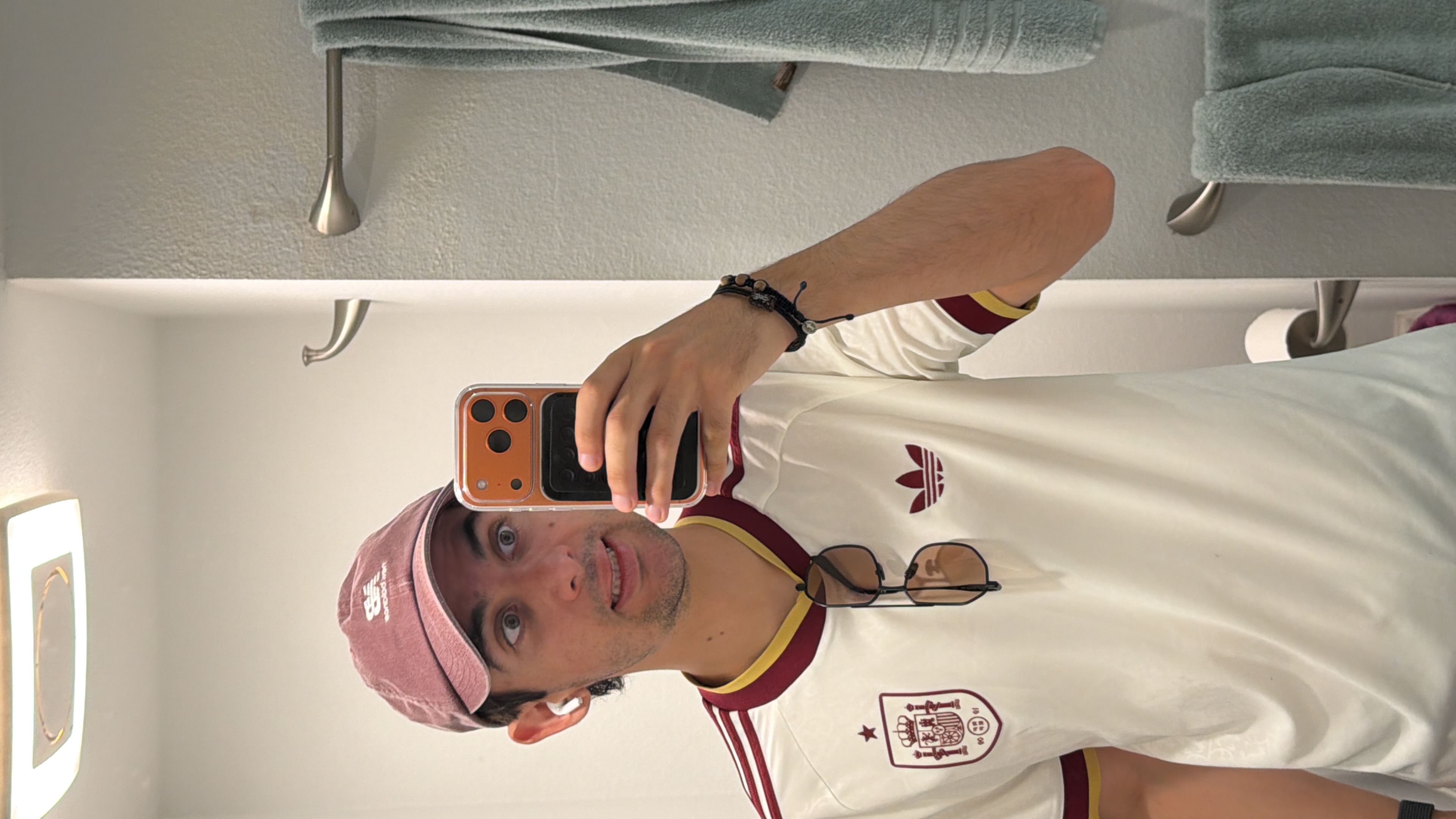 Ignacio G. — UGC Creator in Mexico — Beauty content — photo 1