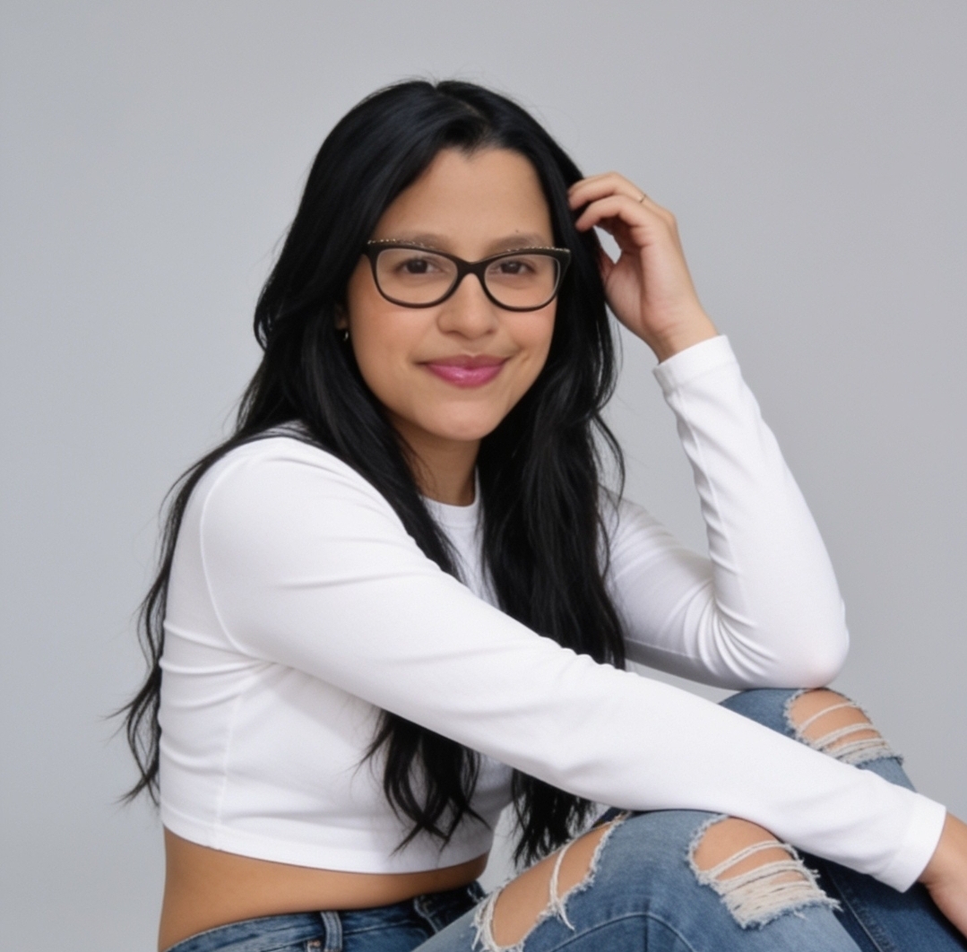 Lidia R., Beauty creator from Panama