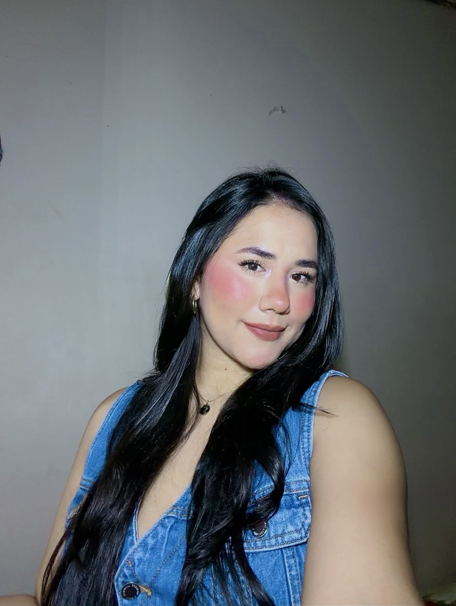 Kimberly A. — UGC Creator in Ecuador — Fashion content — photo 1