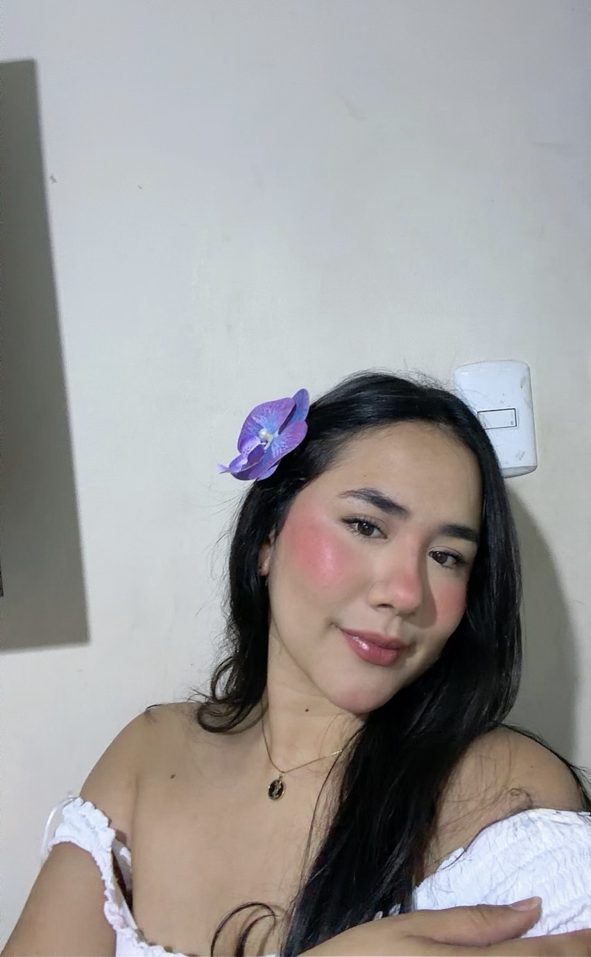 Kimberly A. — UGC Creator in Ecuador — Fashion content — photo 3