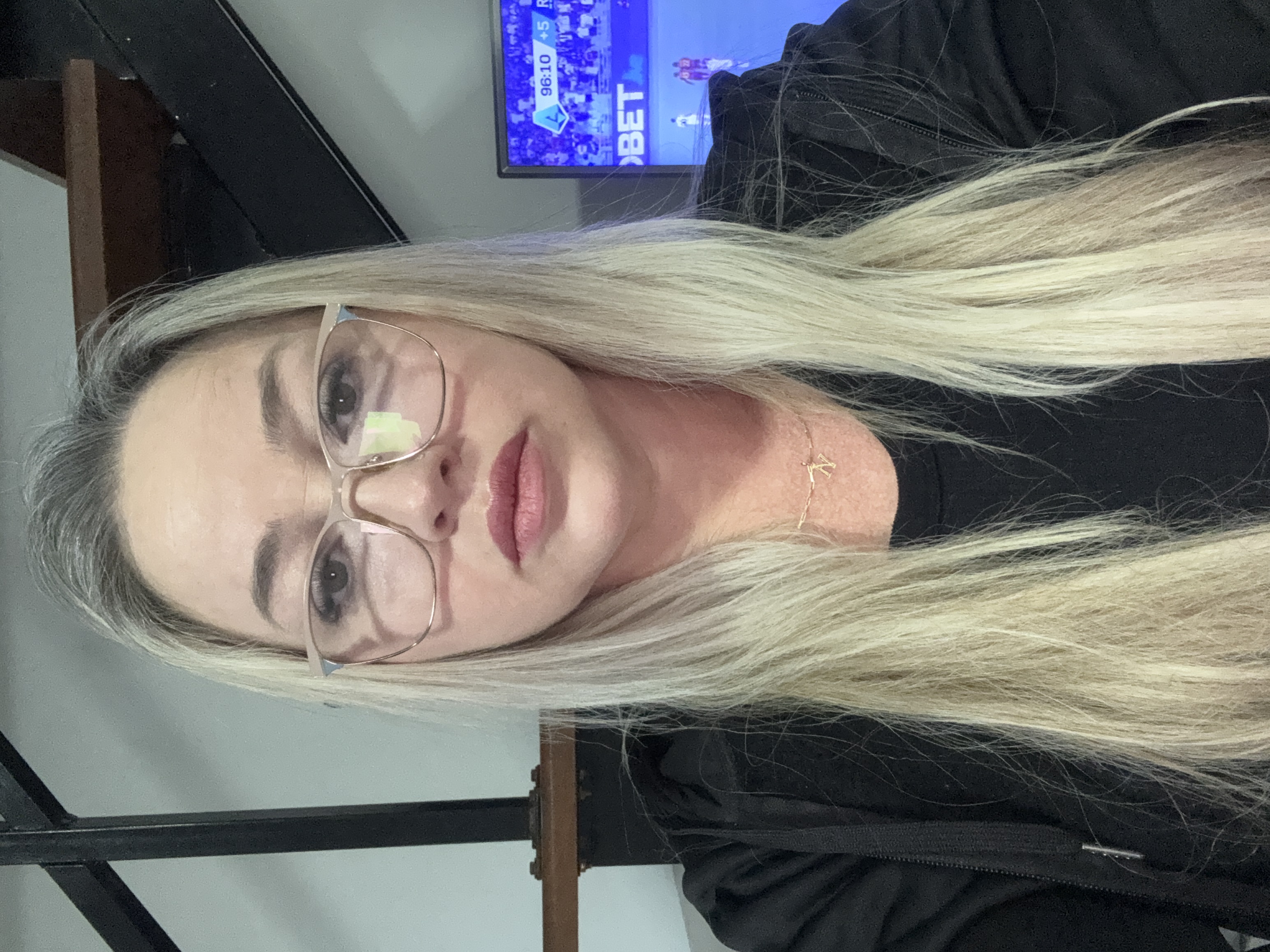 Nalva S., Beauty creator from Brazil