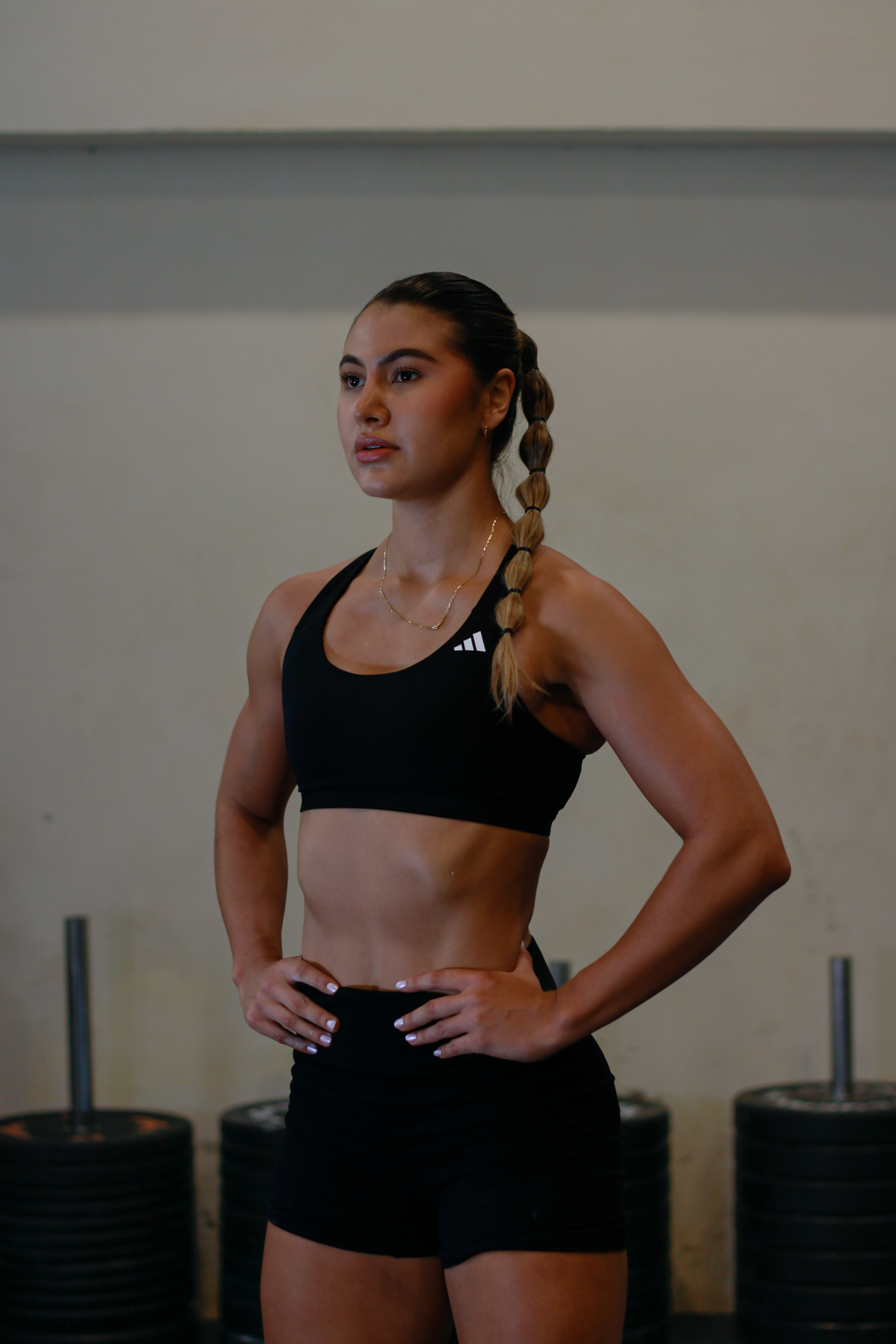 Manuela G., Fitness & Health creator from Colombia